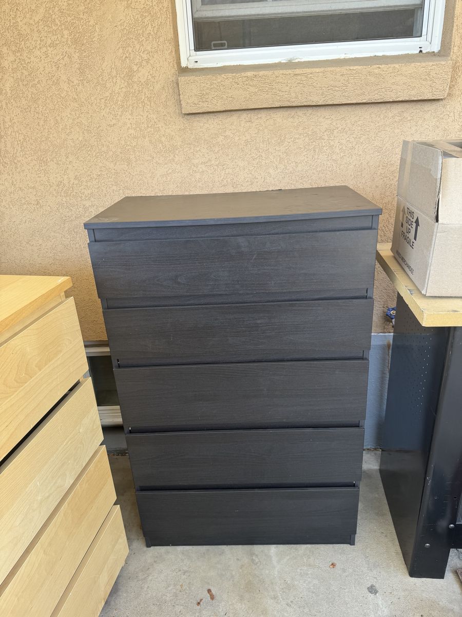 Black 5 drawer Dresser