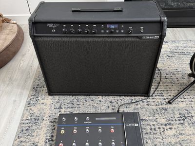 Line 6 240 V 2x12 guitar amp with Advanced footboard