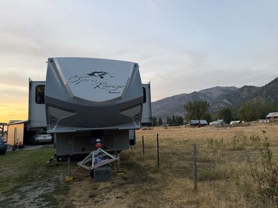Open Range Roamer 5th Wheel
