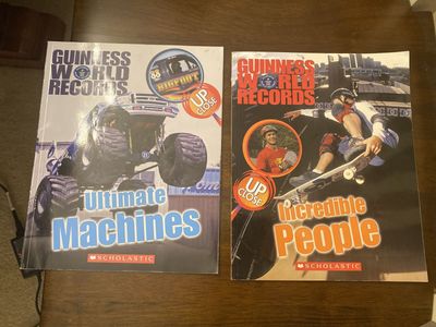 Guinness World Records Book Set