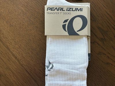 Pearl Izumi 7” Transfer Socks, XL size