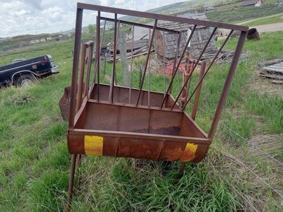 Homemade Horse Feader