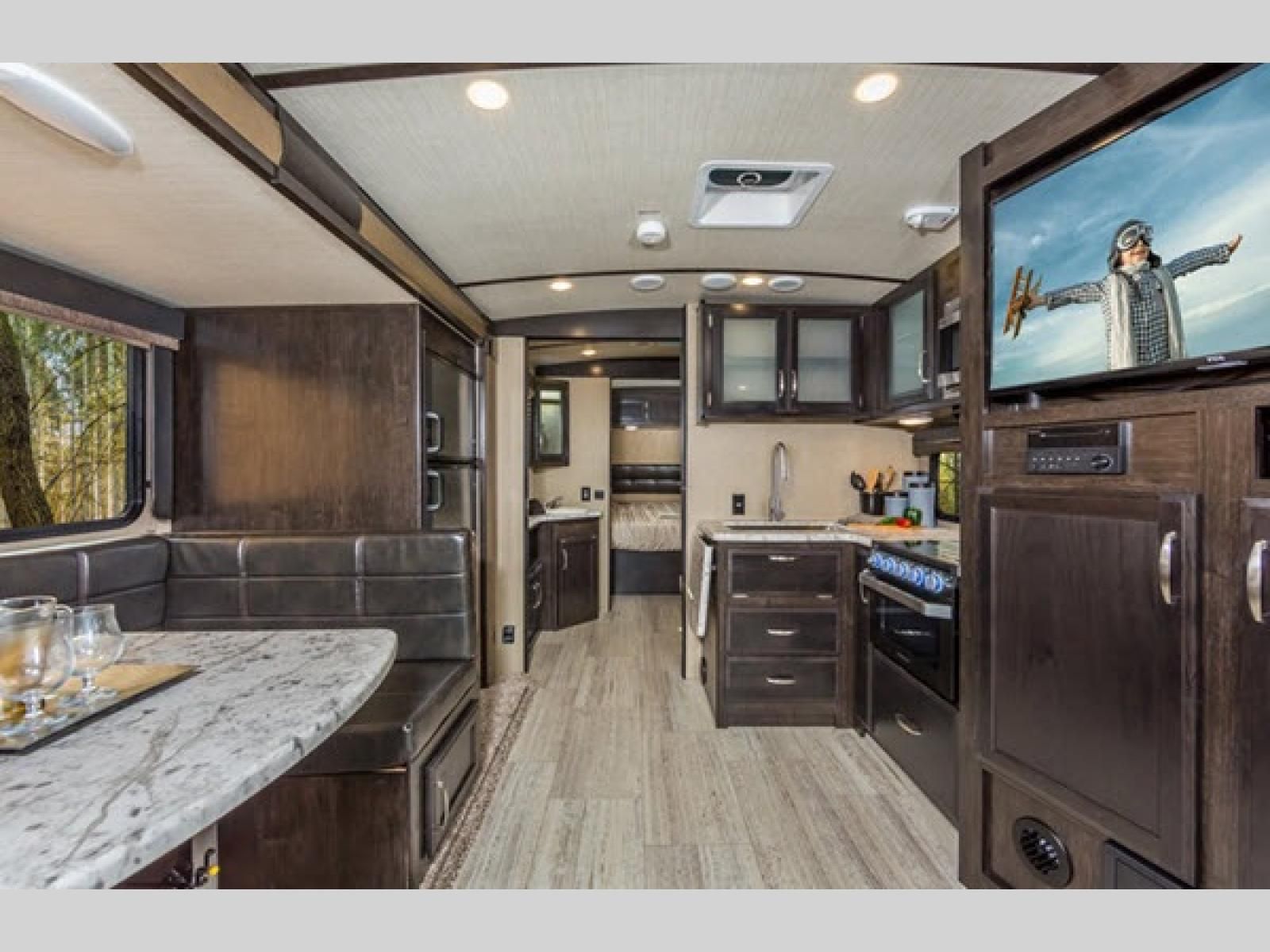 Used 2018 Grand Design Imagine 2500RL