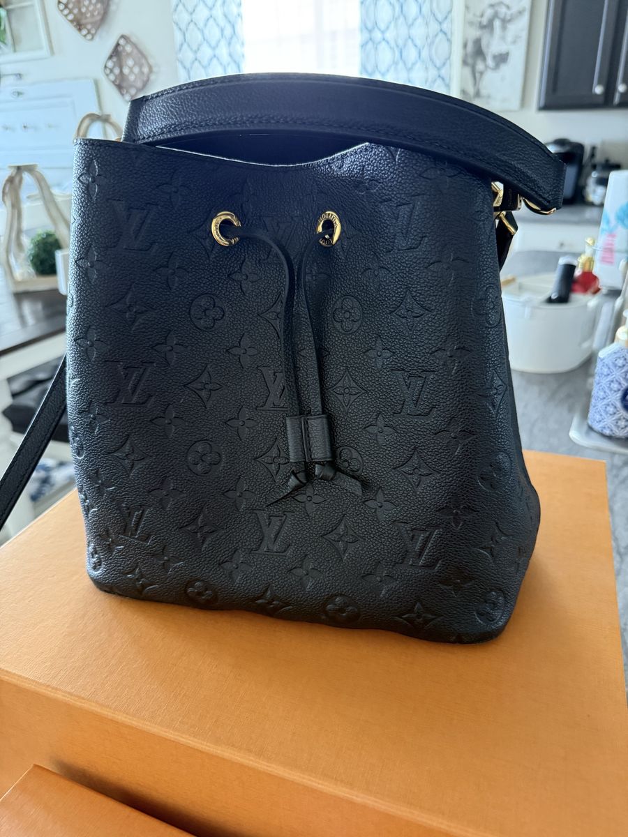 Louis Vuitton Purse