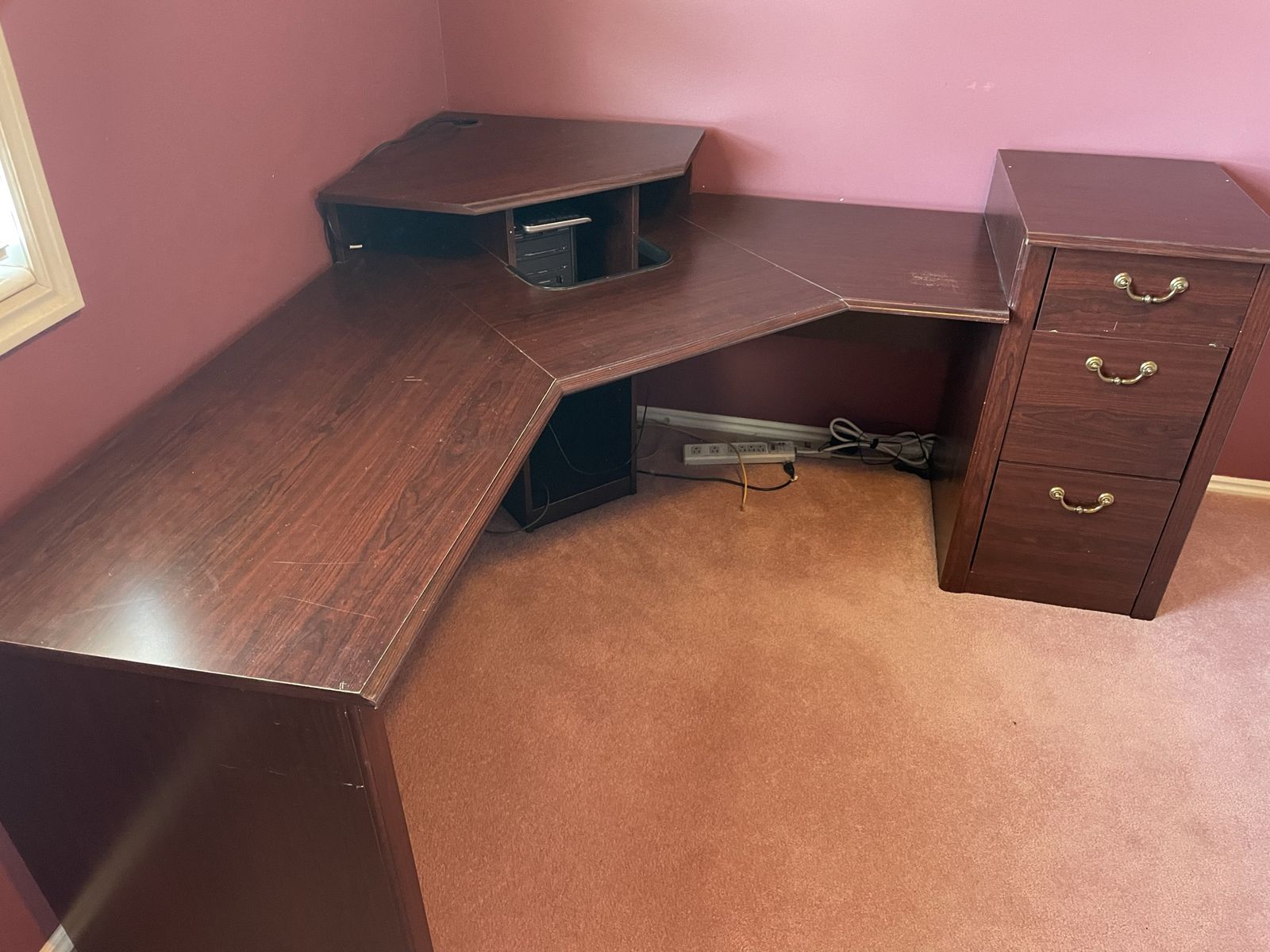 Corner Desk