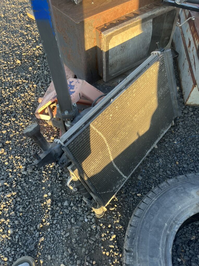 08 Acadia GMC radiator $50