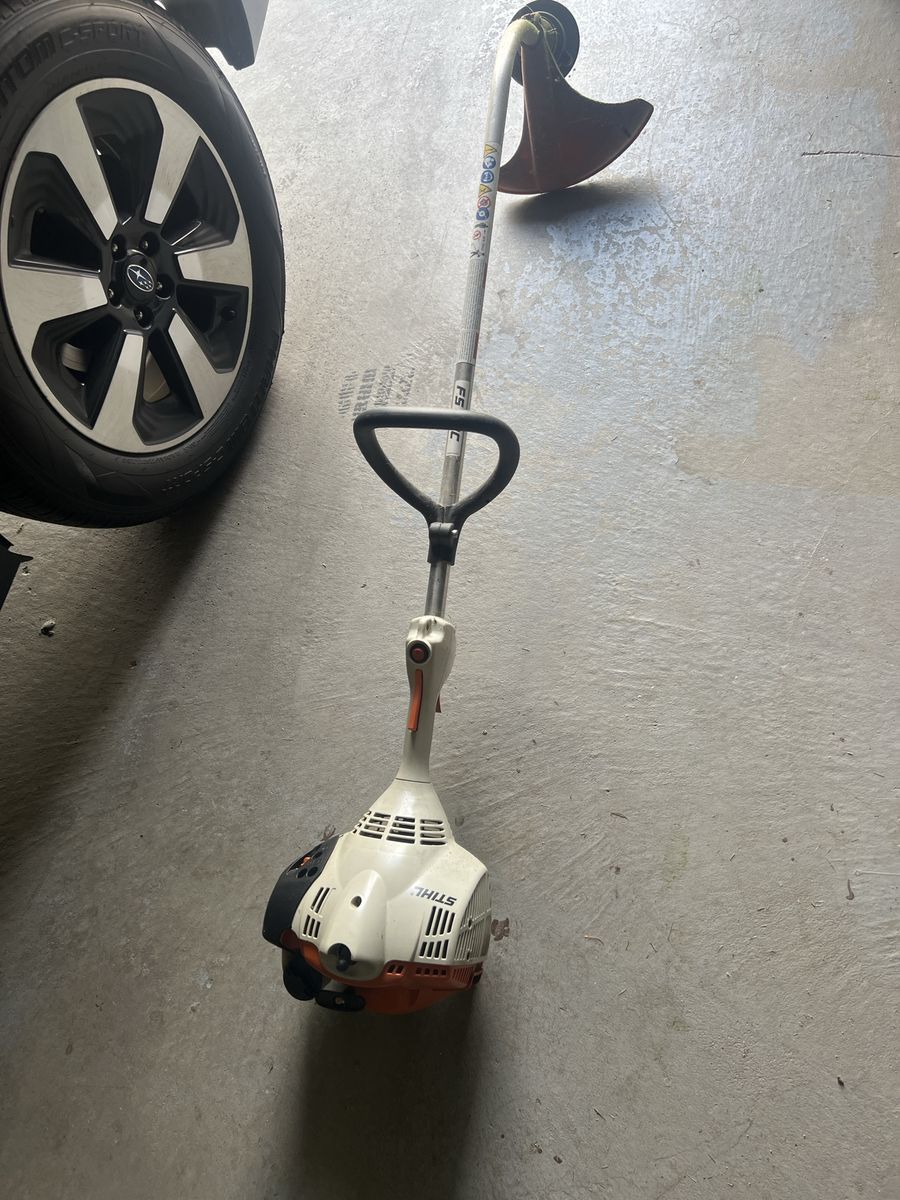 Stihl Gas Powered String Trimmer / Weed Eater