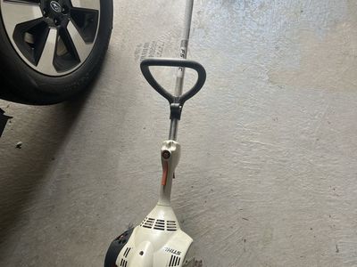 Stihl Gas Powered String Trimmer / Weed Eater