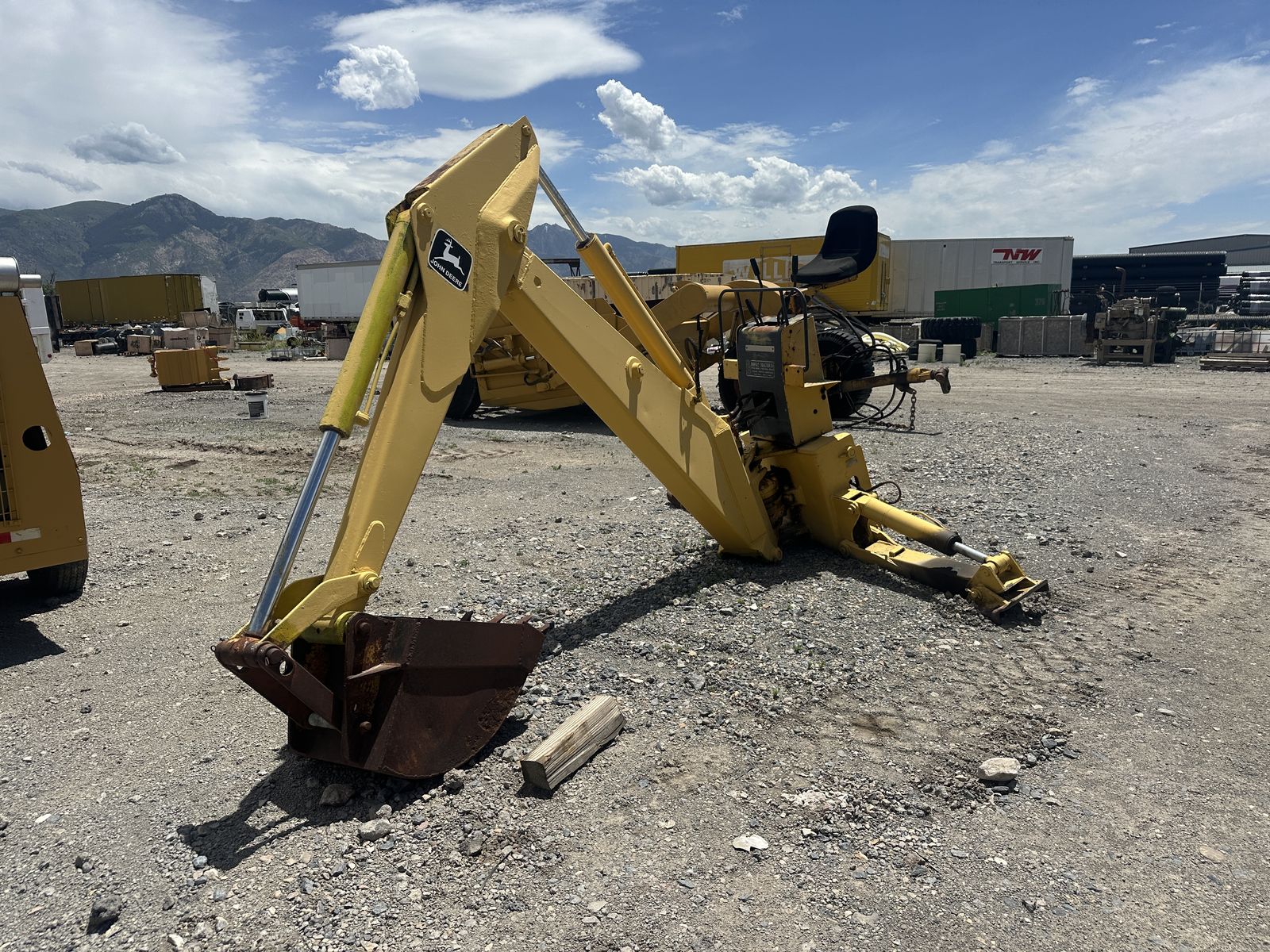Deere 9500 Backhoe Attachment