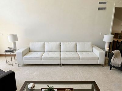 Modern White Leather Sofa – Extra Long