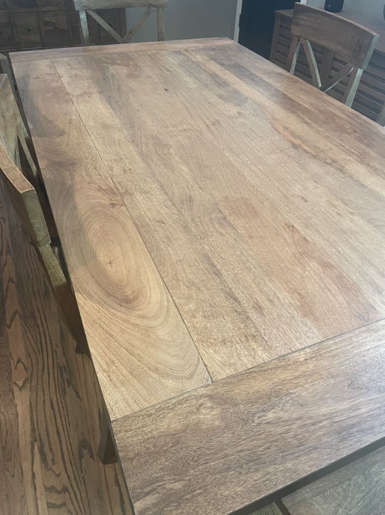 Dining Table and 6 Chairs