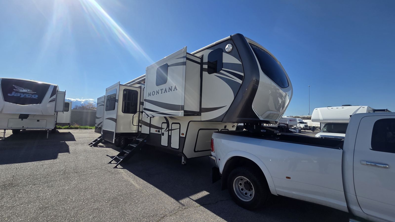 2017 Keystone RV Montana 3820FK