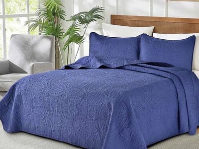 King size blue bedding set - NEW