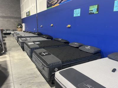 Queen Hybrid Mattresses