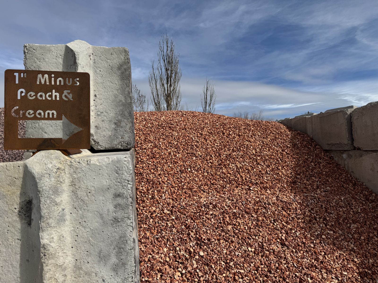 1 Inch Peaches And Cream Gravel