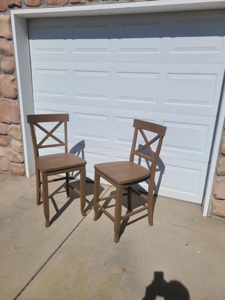 Counter Height Chairs