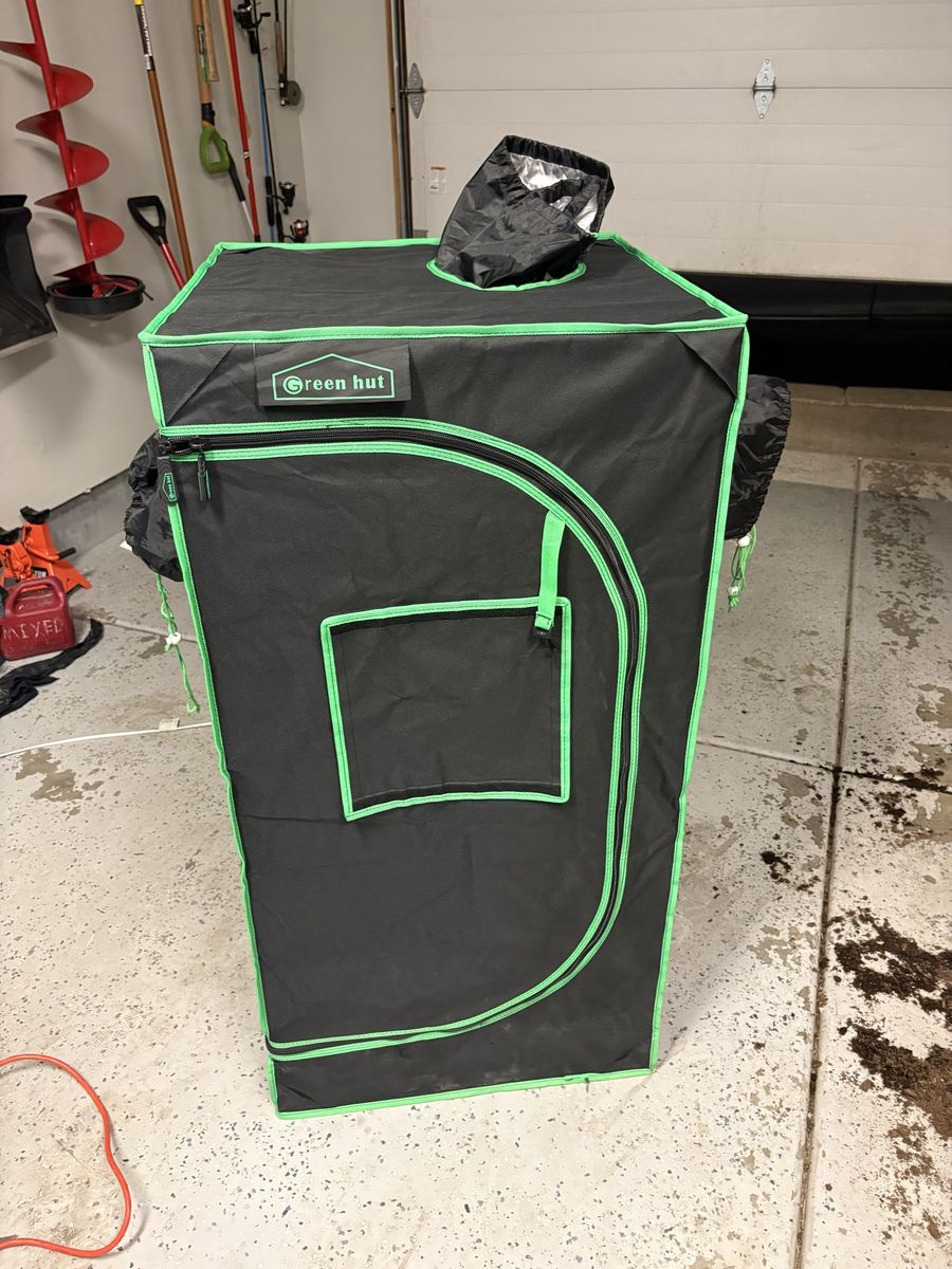 Grow tent