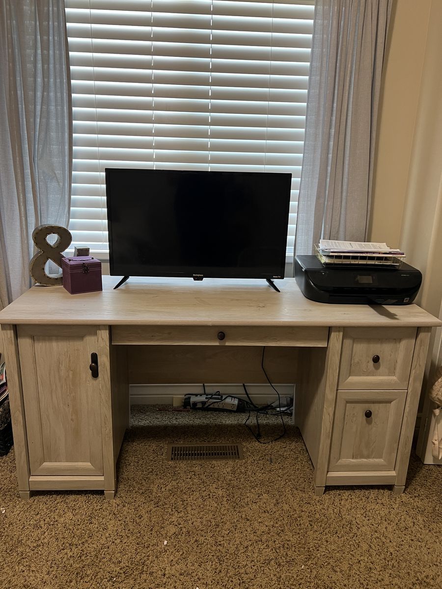 Computer Desk