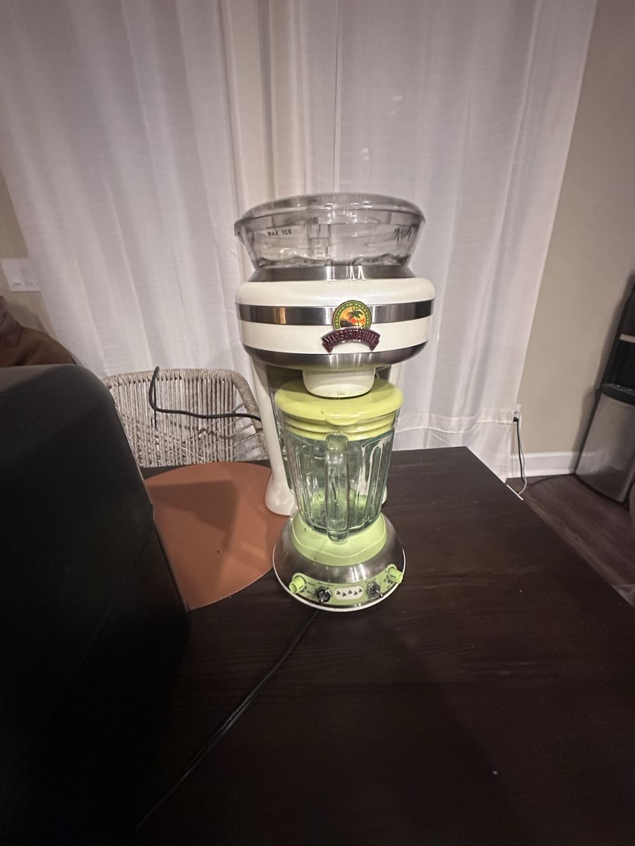 Margarita maker