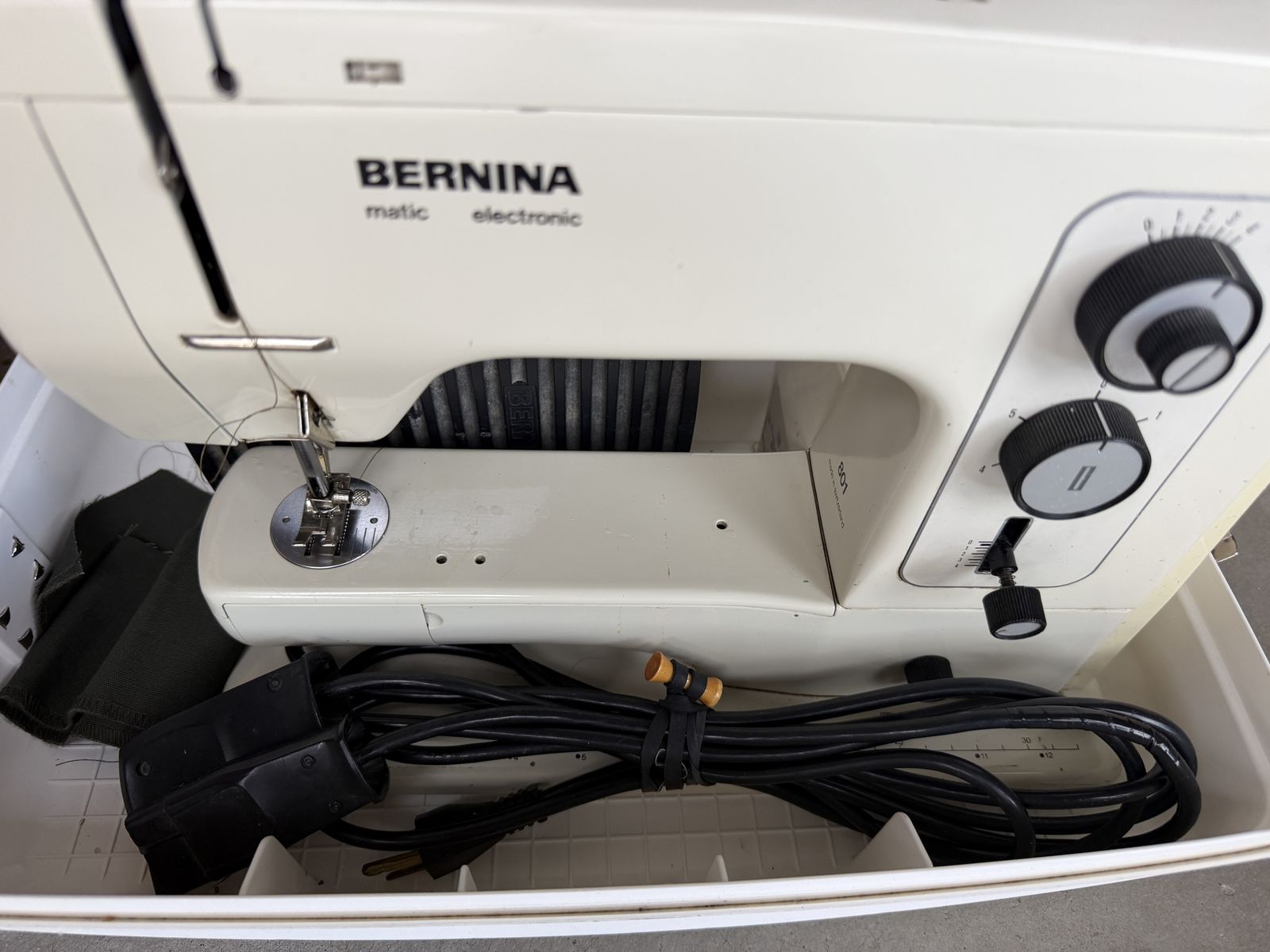  Bernina 801 Sewing Machine
