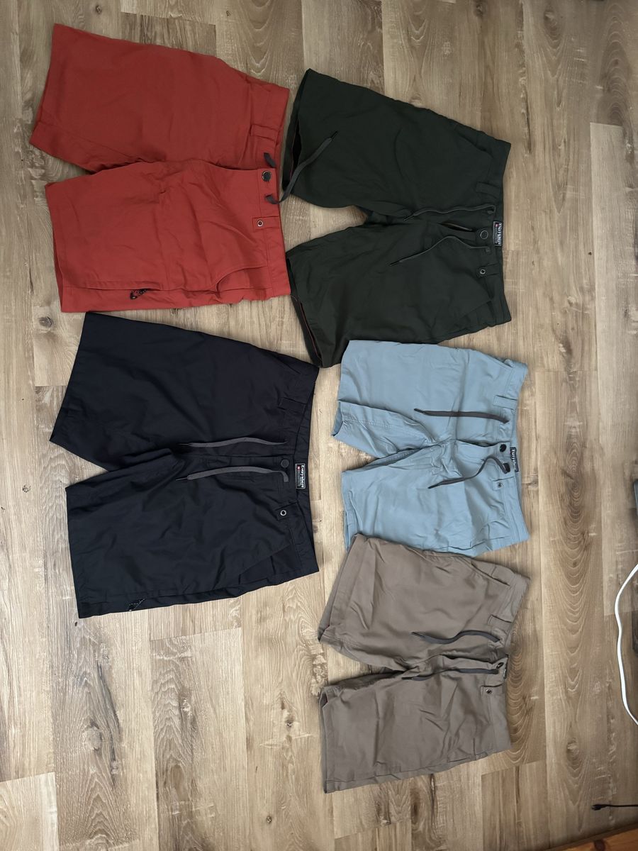 Lot of 5, 686 Everywhere Men's Quick-Dry Adventure Shorts - Size 32  (Red, Olive, Black, Light Blue, Taupe)