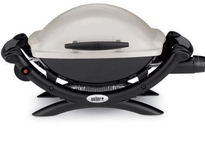 NEW- Weber Q-1000 Grill!!