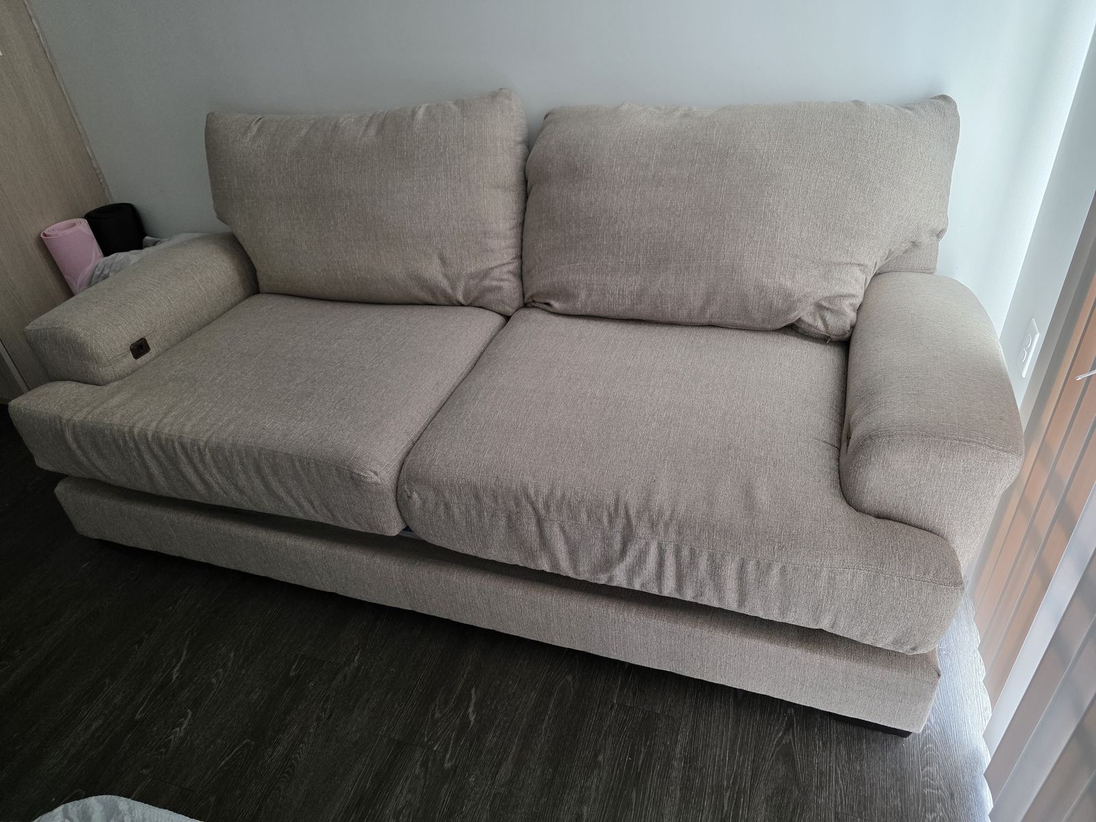 Main image 2