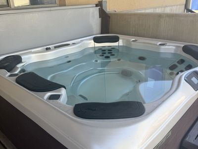 Bullfrog Hot Tub
