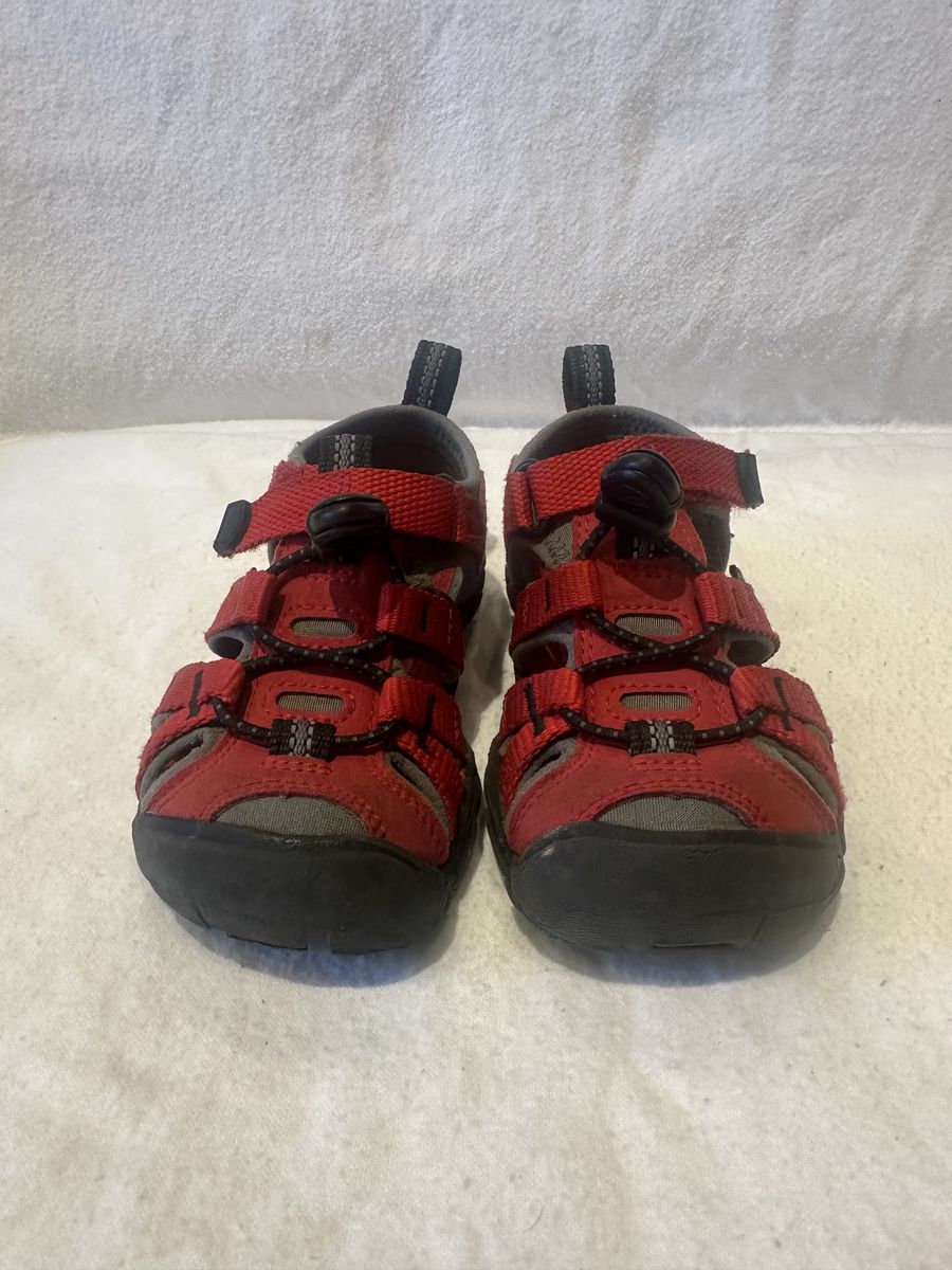 Keen Toddler, Size 8 Red Washable, Hiking Sandals