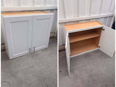 White Upper Cabinet Shaker Style SEE DESCRIPTION