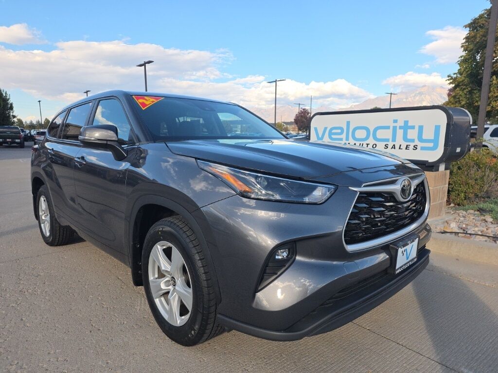 2024 Toyota Highlander LE