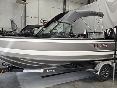 2026 Lund 2075 Fisherman