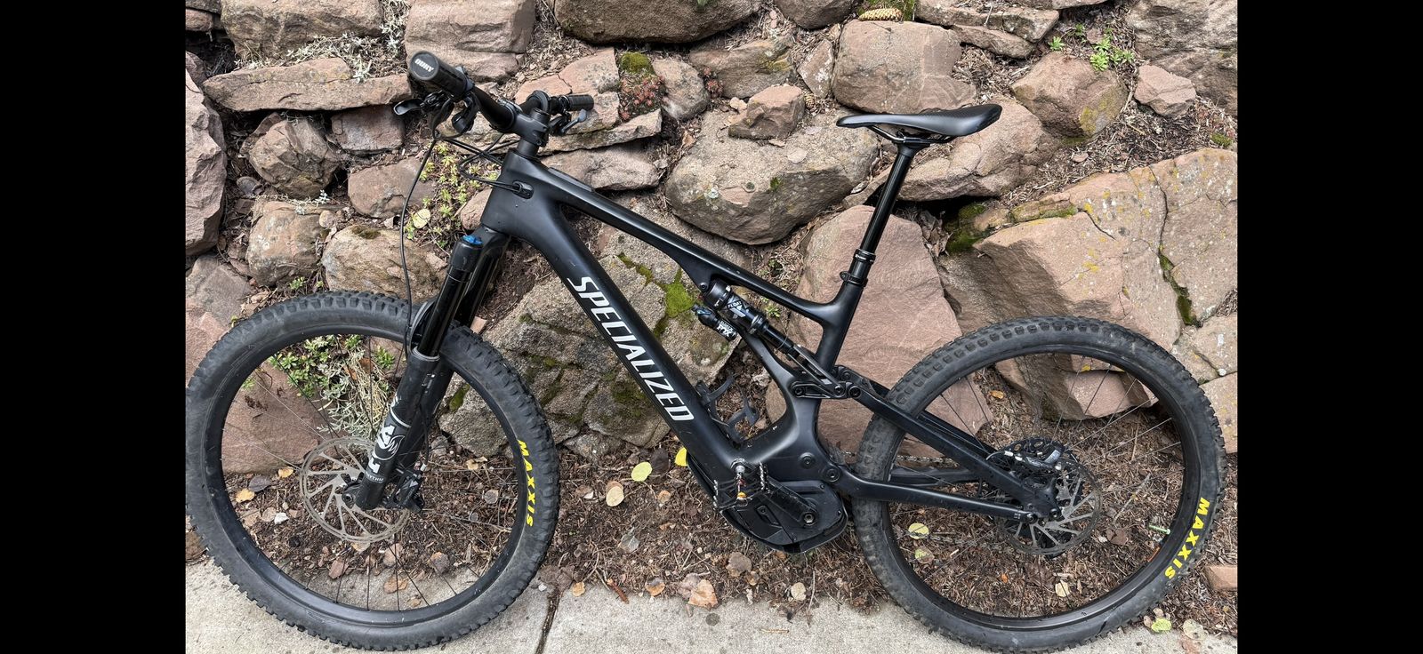 2022 Specialized Turbo Levo Comp Carbon – S5 – 700Wh – 1,130 Miles – Excellent Battery