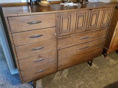 Broyhill Dresser
