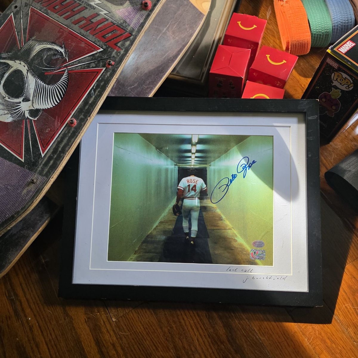 Pete Rose Autographed Picture w/ 
Frame