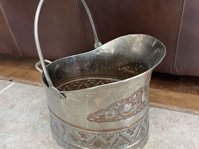 Antique copper pail/bucket 16” T X 13.5 L