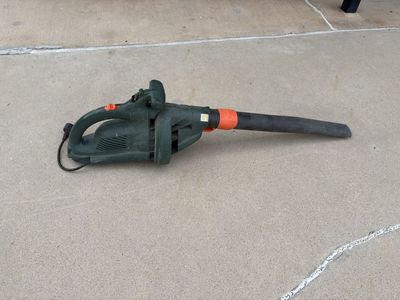 Leaf Blower