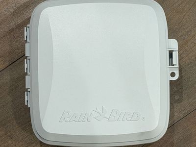Rain Bird ARC8 WiFi Smart Controller Irrigation Timer with Manual
