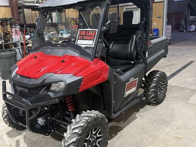 2022 Honda Pioneer 700 Deluxe
