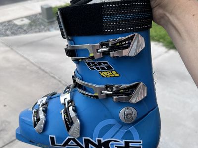 Lange ski boots