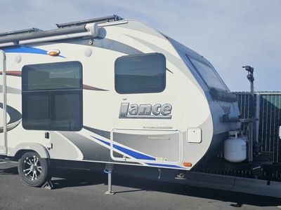 2017 Lance 1475