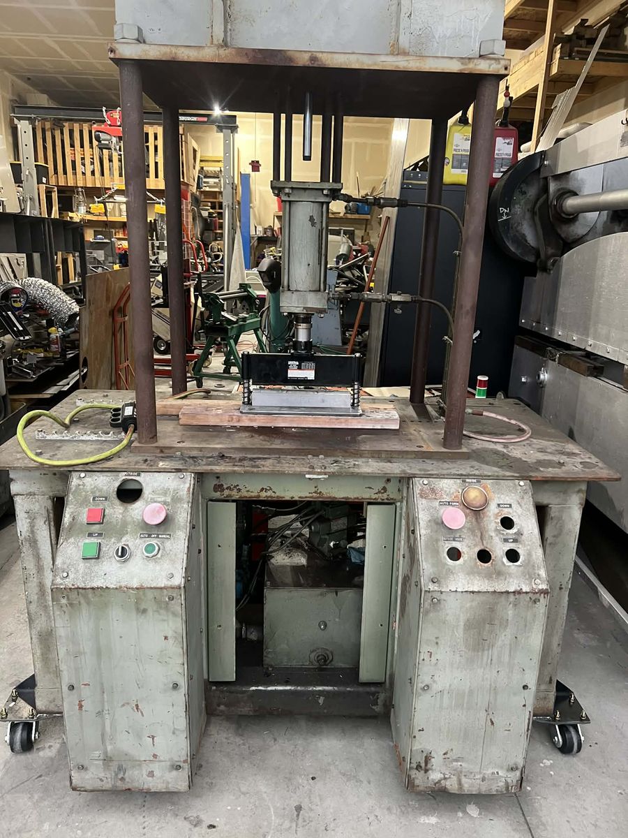 Heavy duty dual hydraulic press -Works great!