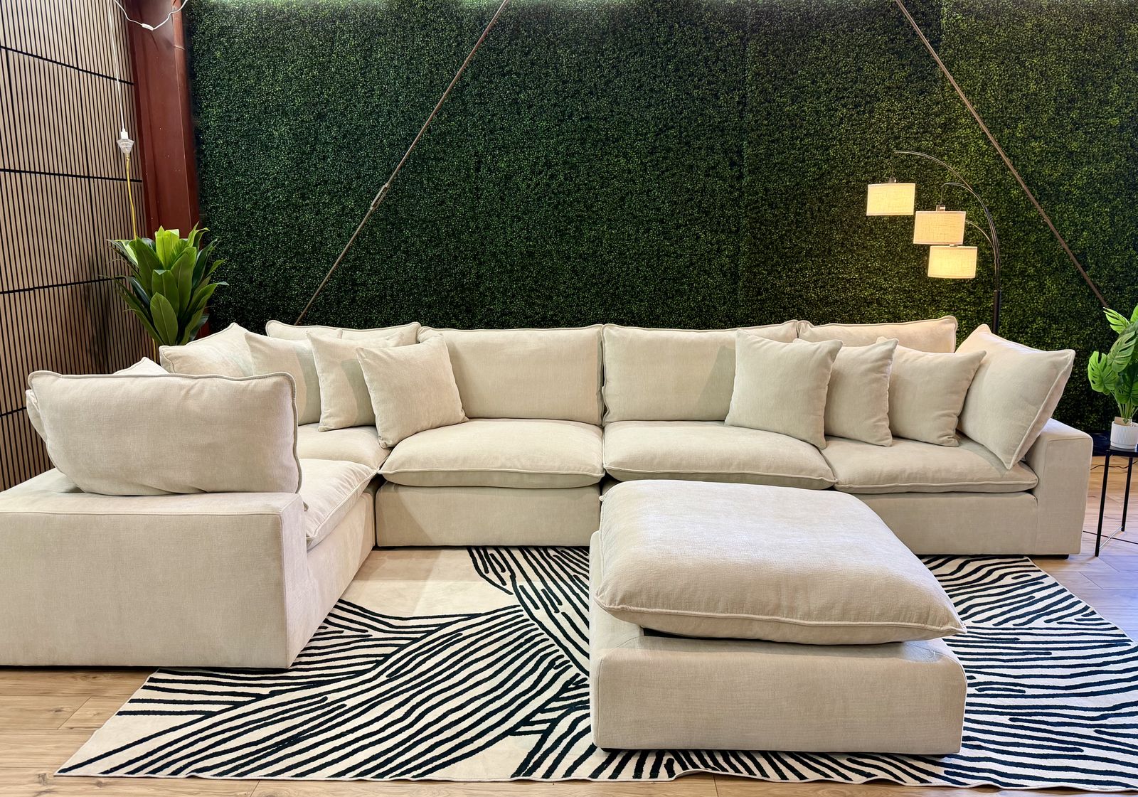AIDEN & IVY SECTIONAL – BRAND NEW WITH TAG - SAME DAY DELIVERY