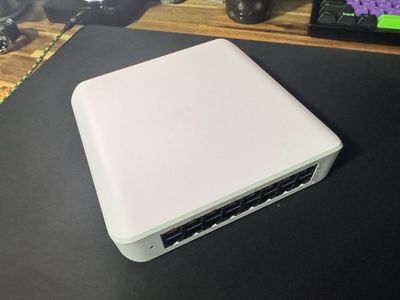 Ubiquiti 16 PoE Lite USW-Lite-16-PoE power over ethernet router