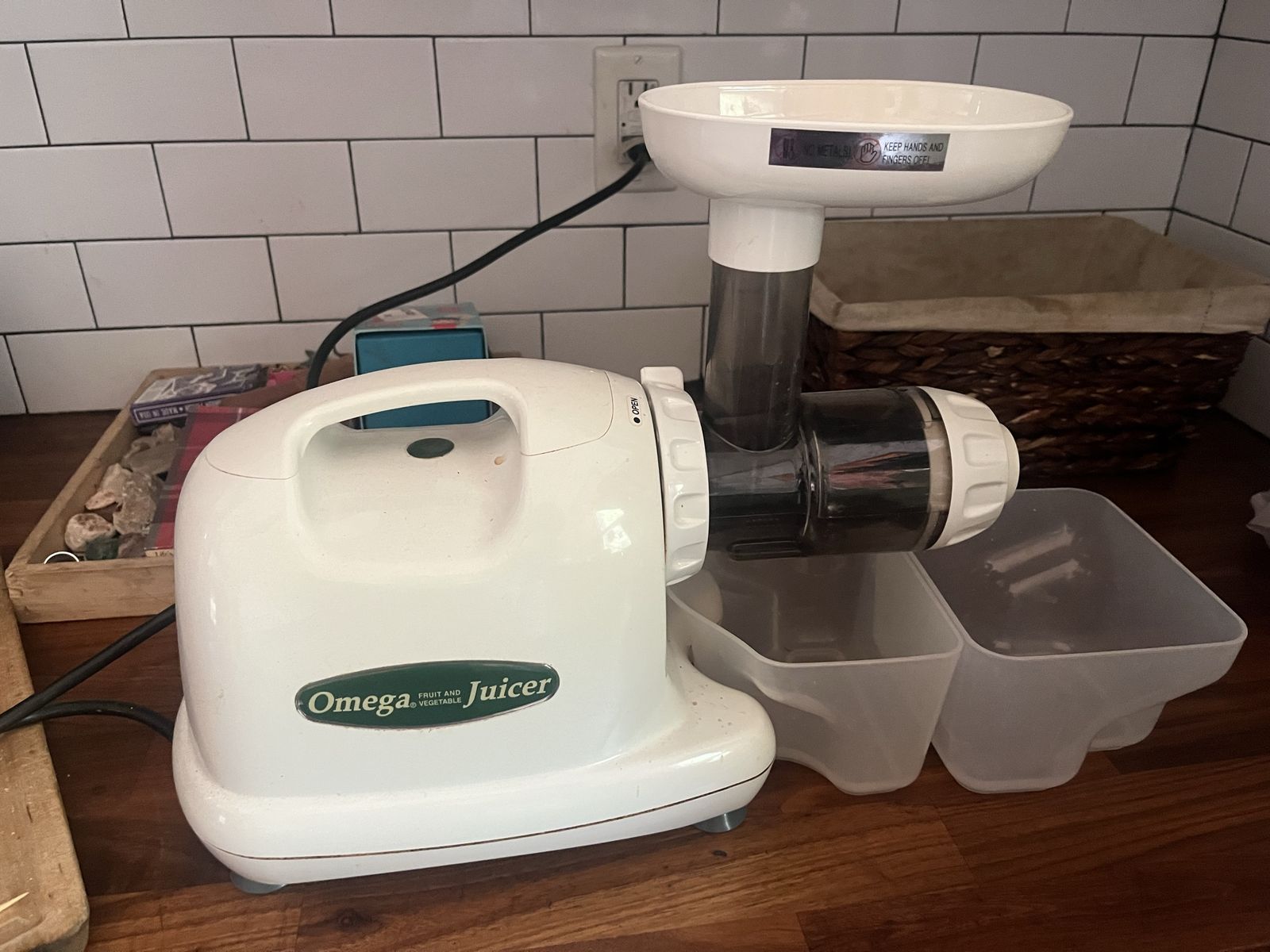 Omega Fruit and Vegetable Juicer White