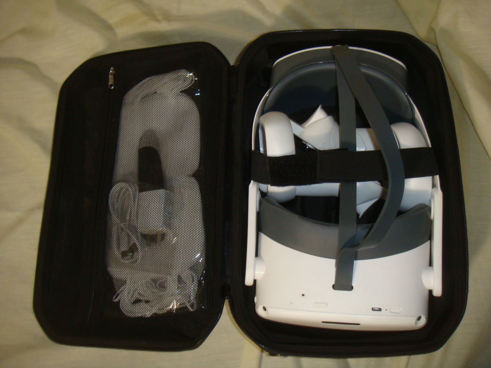 PICO NEO 3 PRO VIRTUAL REALITY HEADSET SYSTEM WITH CASE 256GB XC5PJ68Z