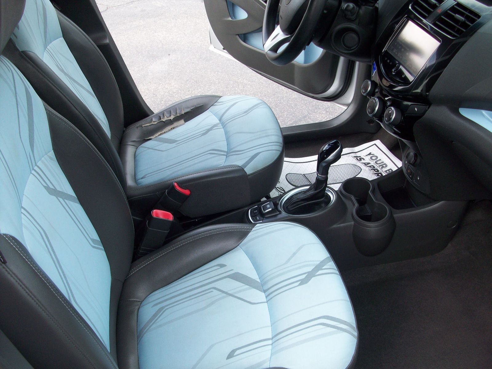 Main image 32