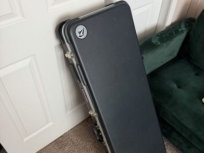 Road Runner Guitar Hard Case