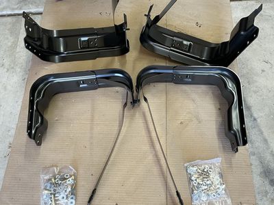 Squarebody tank supports