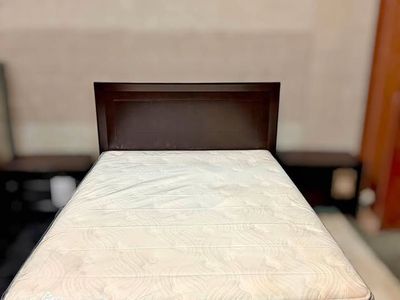 BIG FIG FIRM QUEEN MATTRESS